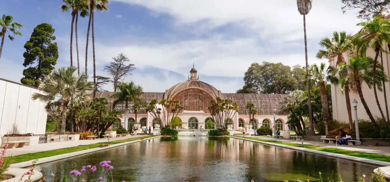 BOTANICALBUILDING Jpg