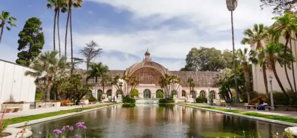 BOTANICALBUILDING Jpg